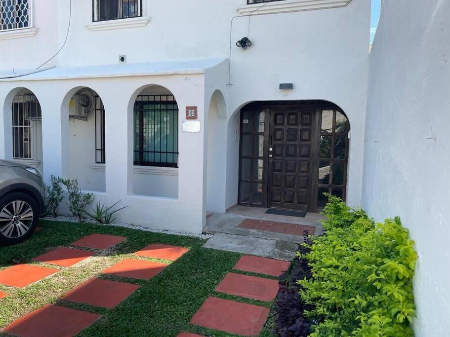 Departamento Centrico Y Moderno En Cancun. Екстер'єр фото